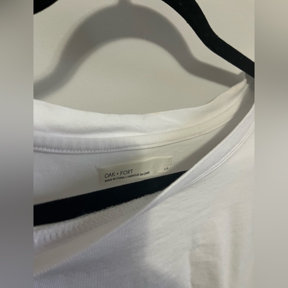 Oak + Fort Structured Shoulder Top - Picture 2 of 2